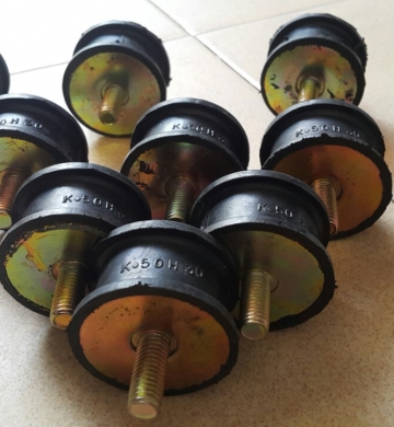 Cao su chân đế 2 đầu bulonh K50