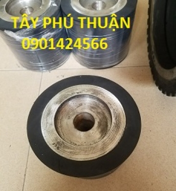 Cao su giảm chấn làm mới lô cao su