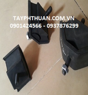 Cao su giảm chấn máy cày pat sắt 