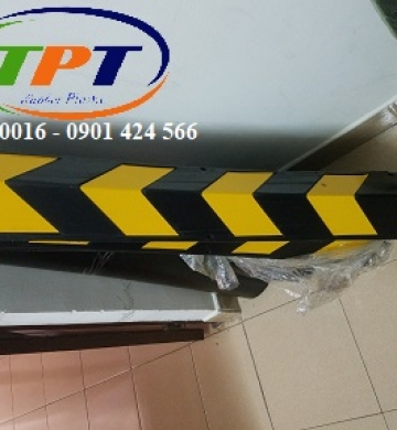 Cao su ốp cột chữ V phản quang