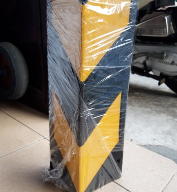 Cao su ốp góc cột