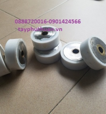 NHẬN GIA CÔNG BỌC CON LĂN SILICONE TRẮNG