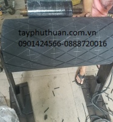 CON LĂN CAO SU MẮT CÁO 