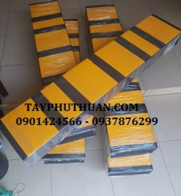 DEM CAO SU SON VANG 10CMX20CM