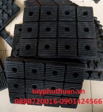 GIA CÔNG CAO SU KÊ ĐƯỜNG ỐNG MÁY LẠNH CÔNG NGHIỆP