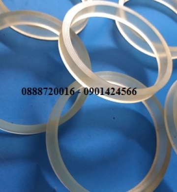 Gia công tiện vòng tròn nhựa