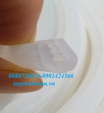 GIOĂNG SILICONE CHỮ V CÓ KHÍA BÊN TRONG