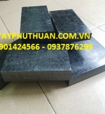 NHỰA POM ĐEN 25MM 