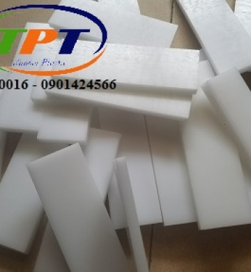 Tấm nhựa pom đặc