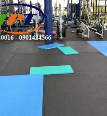 Thi công lắp thảm xốp phòng tập gym