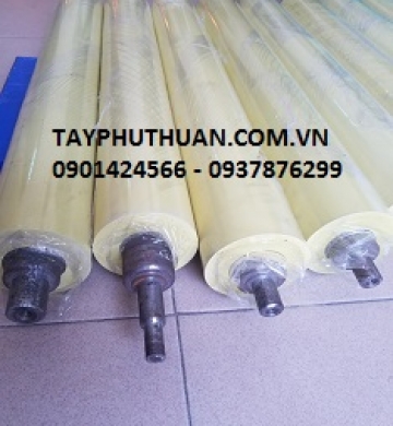 Truc cao su chiu luc mau vang phi 78 x dày 20ly