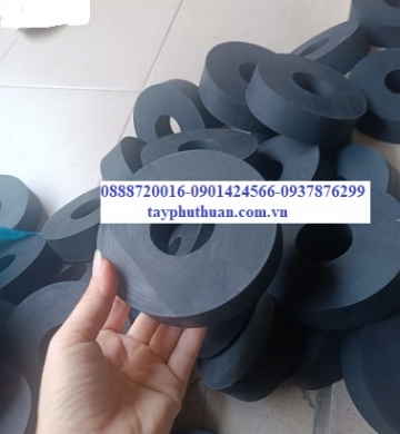 Tiện đế cao su kê máy có lỗ