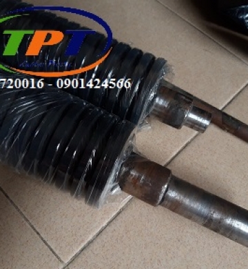 Xẻ khía trục cao su