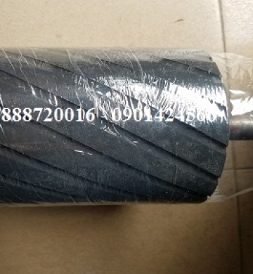 Xẻ rãnh trục cao su